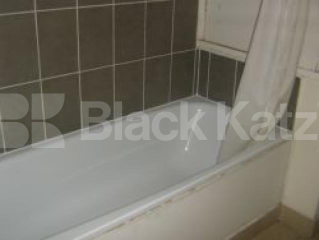 			NEW INSTRUCTION , 4 Bedroom, 1 bath, 1 reception Flat			 Lime Grove, Shepherds Bush