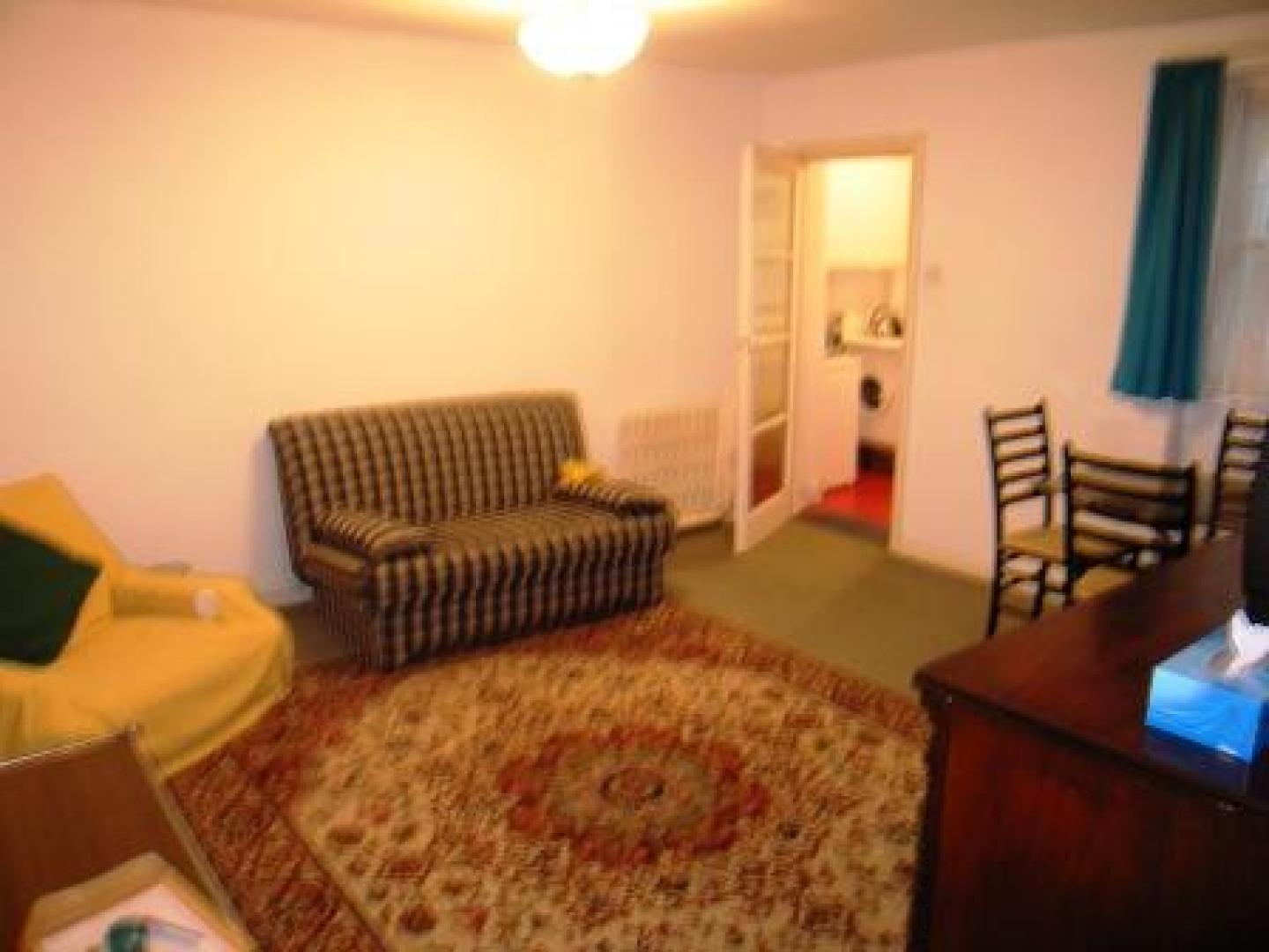 			1 Bedroom, 1 bath, 1 reception Flat			 Broadhurst Gardens, WEST HAMPSTEAD