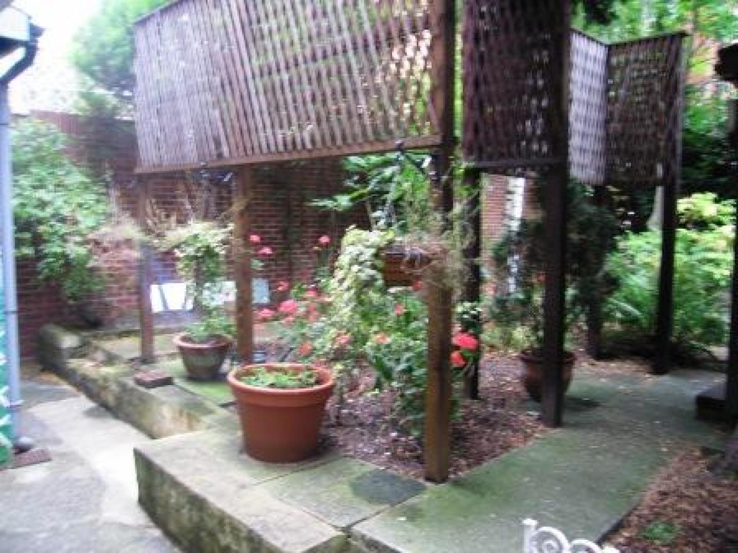 			1 Bedroom, 1 bath, 1 reception Flat			 Broadhurst Gardens, WEST HAMPSTEAD