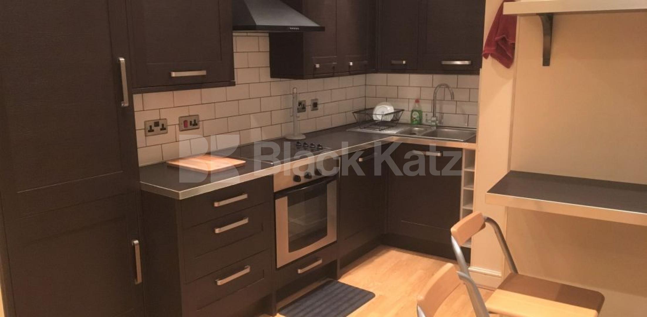 			2 Bedroom, 1 bath, 1 reception Ground Floor Maisonette			 Kingsland Road, HAGGERSTON-DALSTON-SHOREDITCH