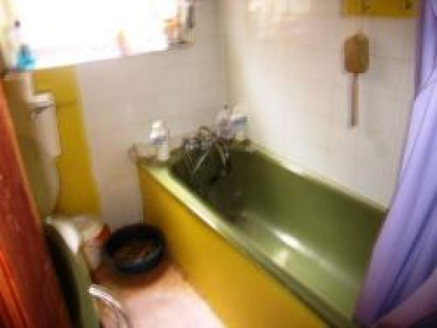 			2 Bedroom, 1 bath, 1 reception Flat			 High Road, WILLESDEN GREEN