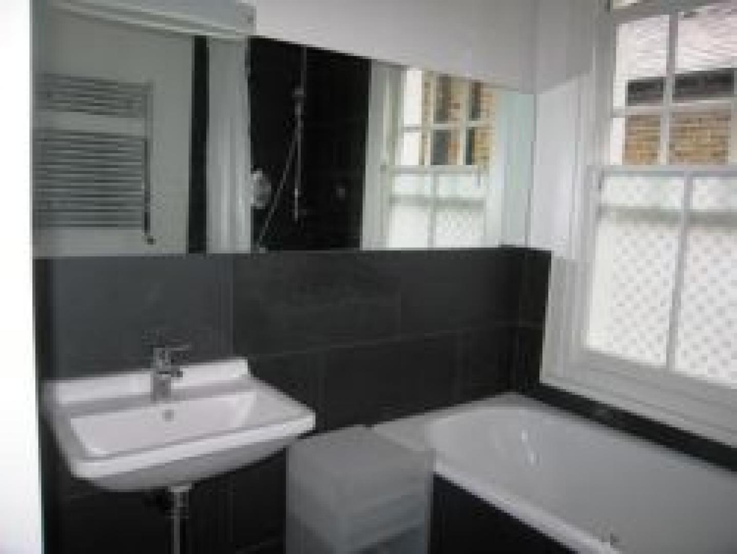 			4 Bedroom, 1 bath, 1 reception Flat			 Summerfield Ave, QUEENS PARK NW6