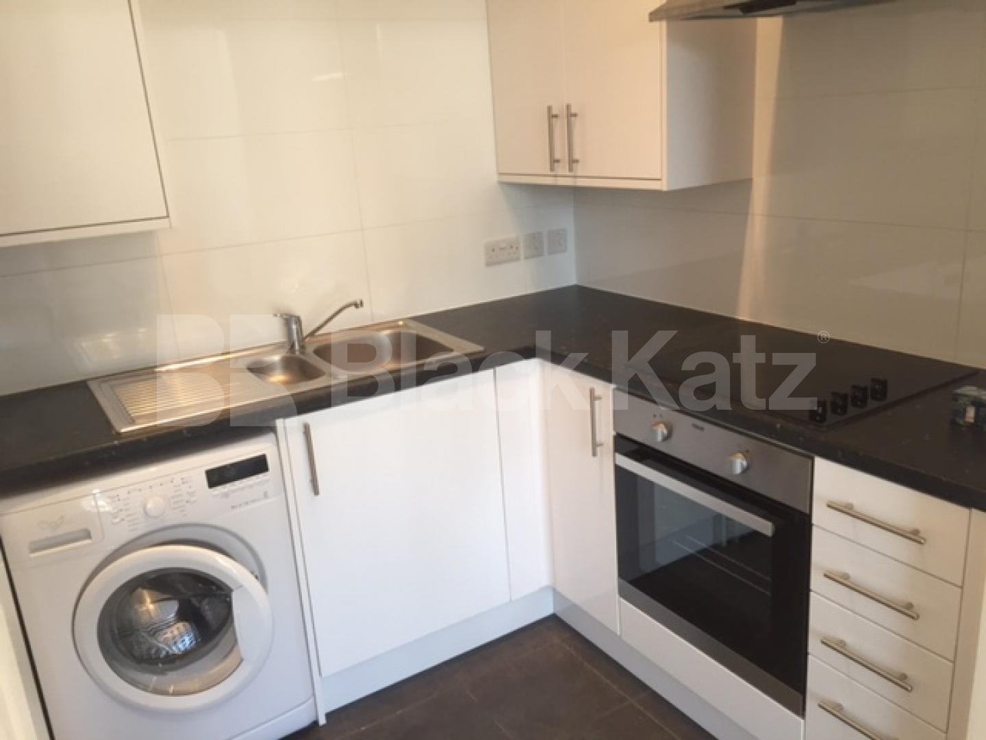 			NEW INSTRUCTION!, 1 Bedroom, 1 bath, 1 reception Flat			 Hillmarton Road, ISLINGTON