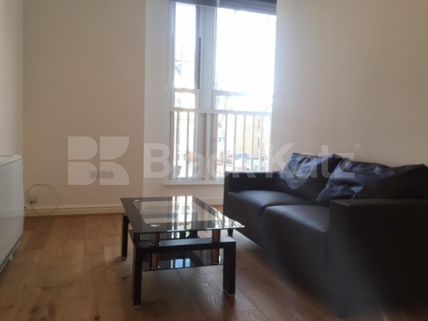 			NEW INSTRUCTION!, 1 Bedroom, 1 bath, 1 reception Flat			 Hillmarton Road, ISLINGTON