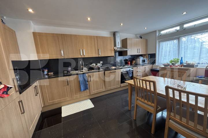 Duplex apartment moments from Clapham Common Cedars Road, Clapham Common