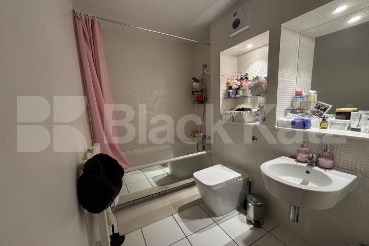 Offering size, quality & location Southwark Bridge Road, London Bridge