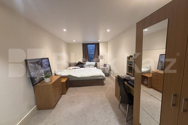 Offering size, quality & location Southwark Bridge Road, London Bridge