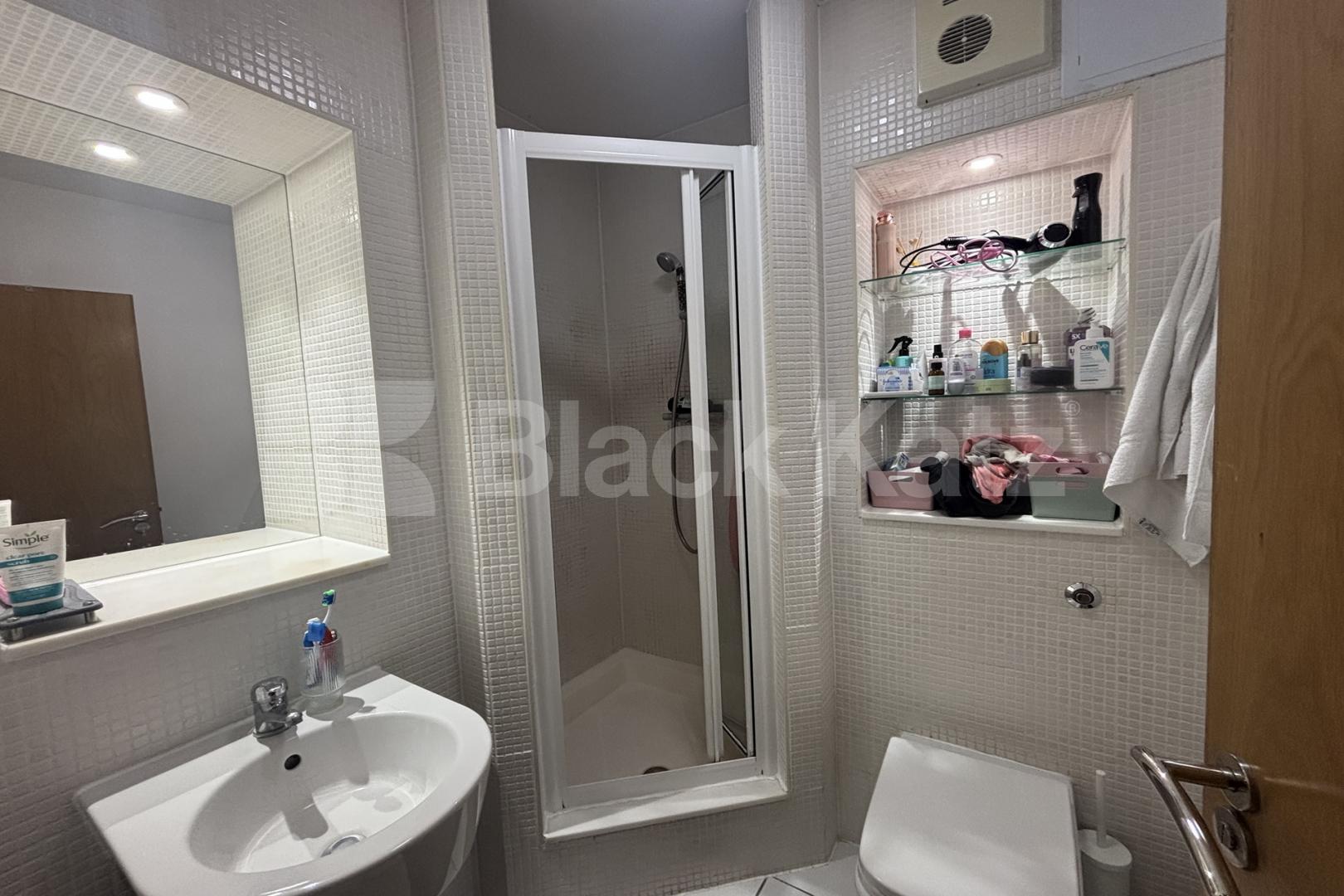 Offering size, quality & location Southwark Bridge Road, London Bridge