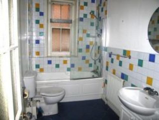 			2 Bedroom, 1 bath, 1 reception Flat			 Essendine Mansions, MAIDA VALE W9