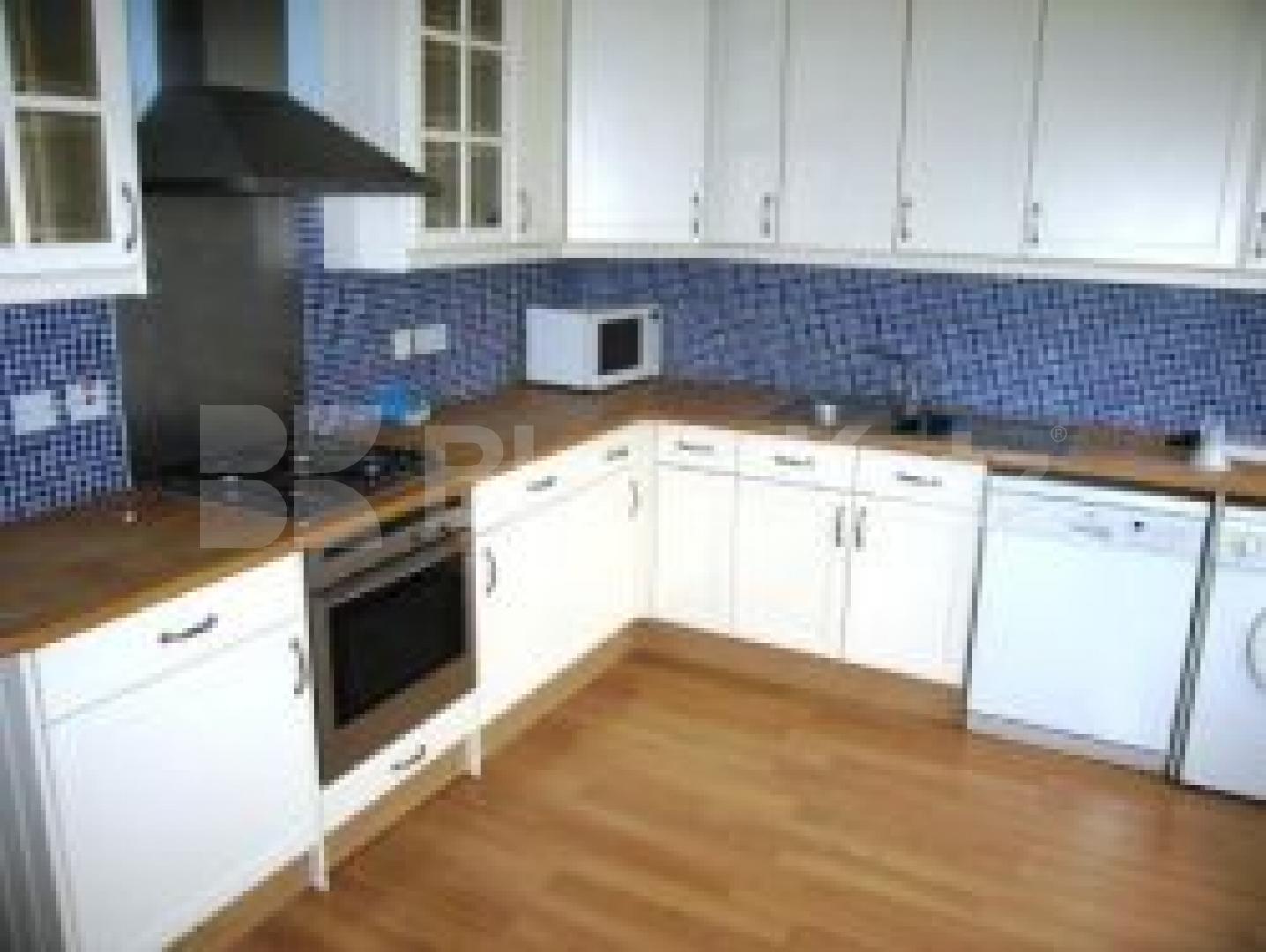 			2 Bedroom, 1 bath, 1 reception Flat			 Essendine Mansions, MAIDA VALE W9