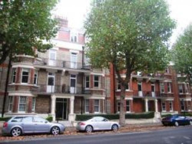 			3 Bedroom, 1 bath, 1 reception Flat			 Castellain Road, MAIDA VALE W9