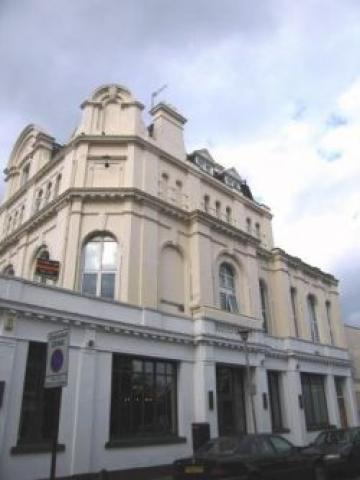 			1 Bedroom, 1 bath, 1 reception Flat			 Kilburn High Road, KILBURN NW6