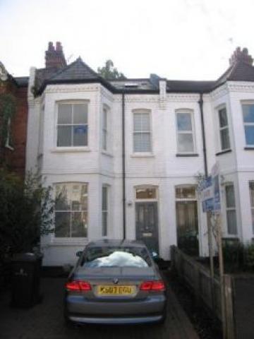 			4 Bedroom, 1 bath, 1 reception Flat			 Pattison Road, HAMPSTEAD NW2