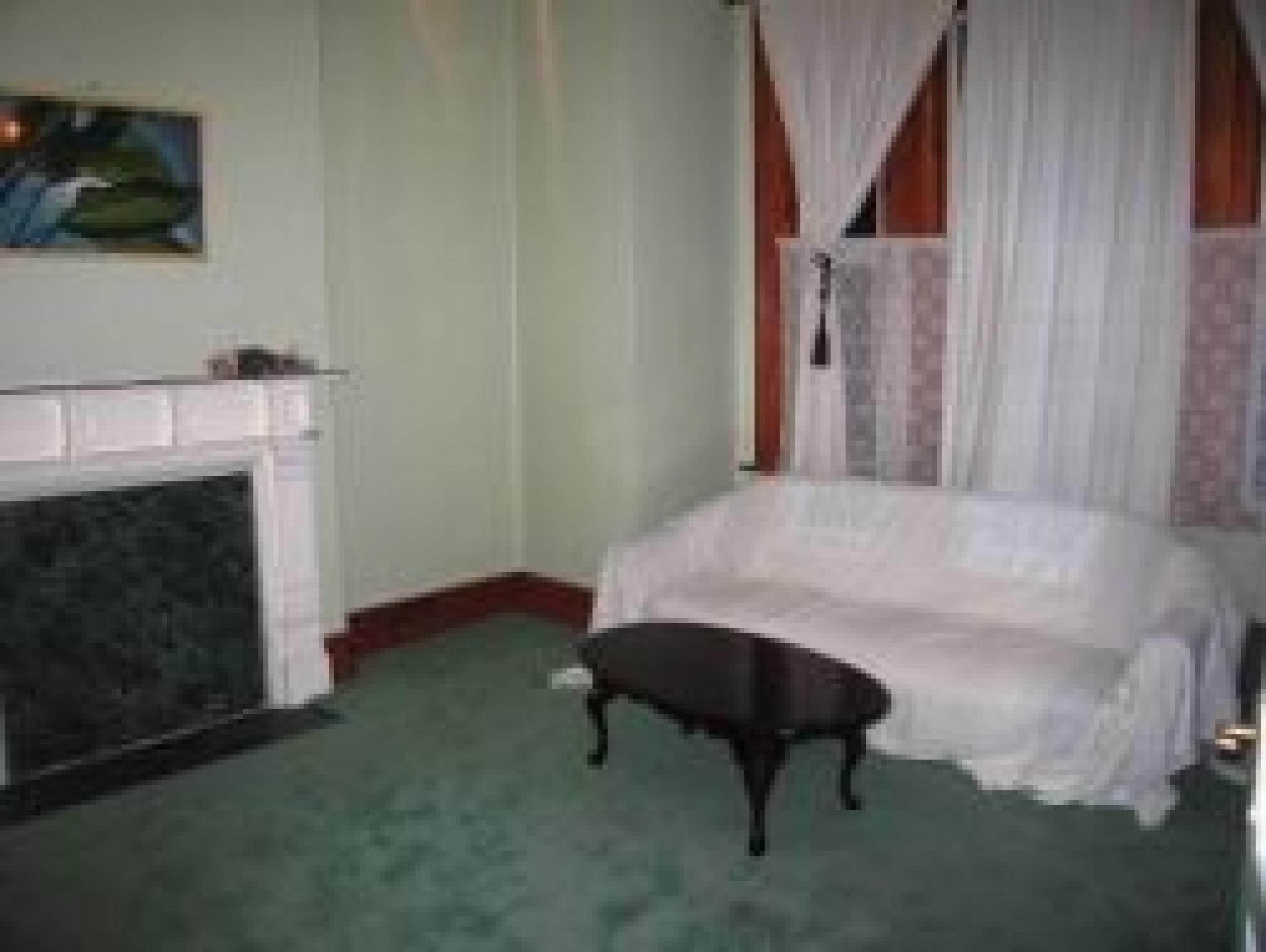 			INCLUDES COUNCIL TAX, 2 Bedroom, 1 bath, 1 reception Flat			 Lushington Road, KENSAL GREEN NW10 NW10