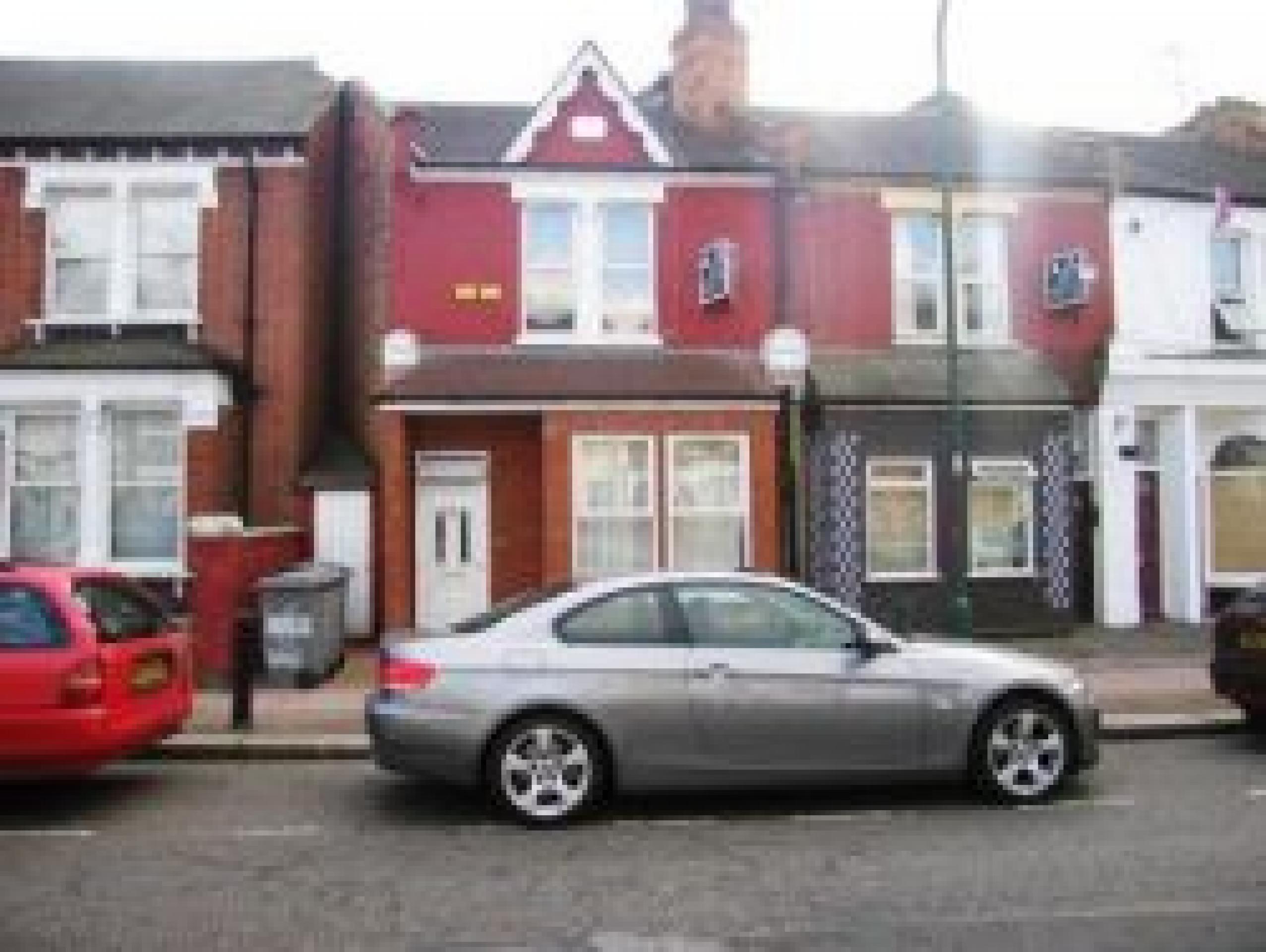 			1 Bedroom, 1 bath, 1 reception Flat			 Chapter Road, WILLESDEN GREEN NW2