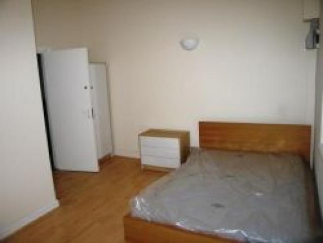 			Studio Apartment, 1 bath, 1 reception Flat			 Cricklewood Broadway, CRICKLEWOOD NW2