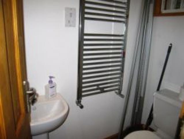 			Studio Apartment, 1 bath, 1 reception Flat			 Cricklewood Broadway, CRICKLEWOOD NW2