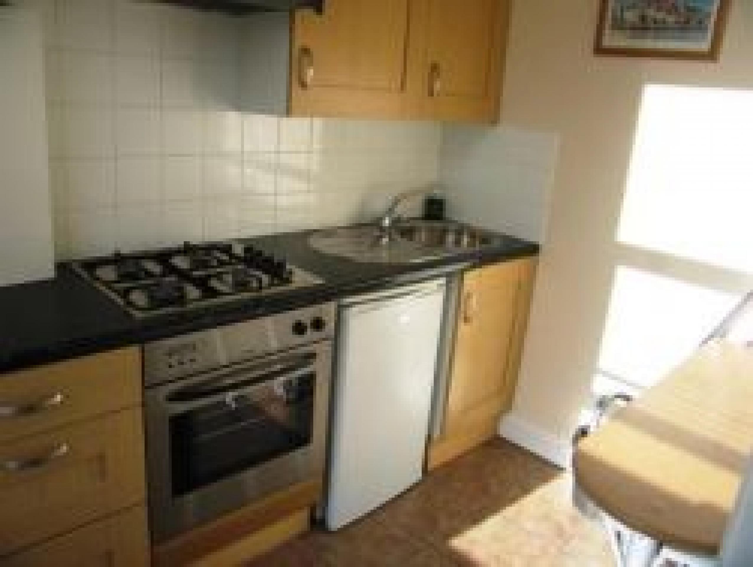 			Studio Apartment, 1 bath, 1 reception Flat			 Willesden Lane, KILBURN NW6 NW6