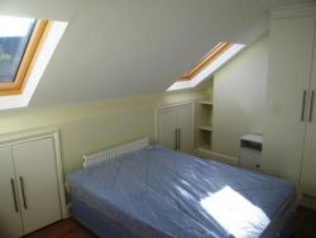 			2 Bedroom, 1 bath, 1 reception Flat			 Chichele Road, WILLESEDEN GREEN NW2