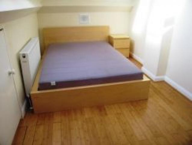 			2 Bedroom, 1 bath, 1 reception Flat			 Donnington Road, WILLESDEN GREEN/KENSAL GREEN NW10