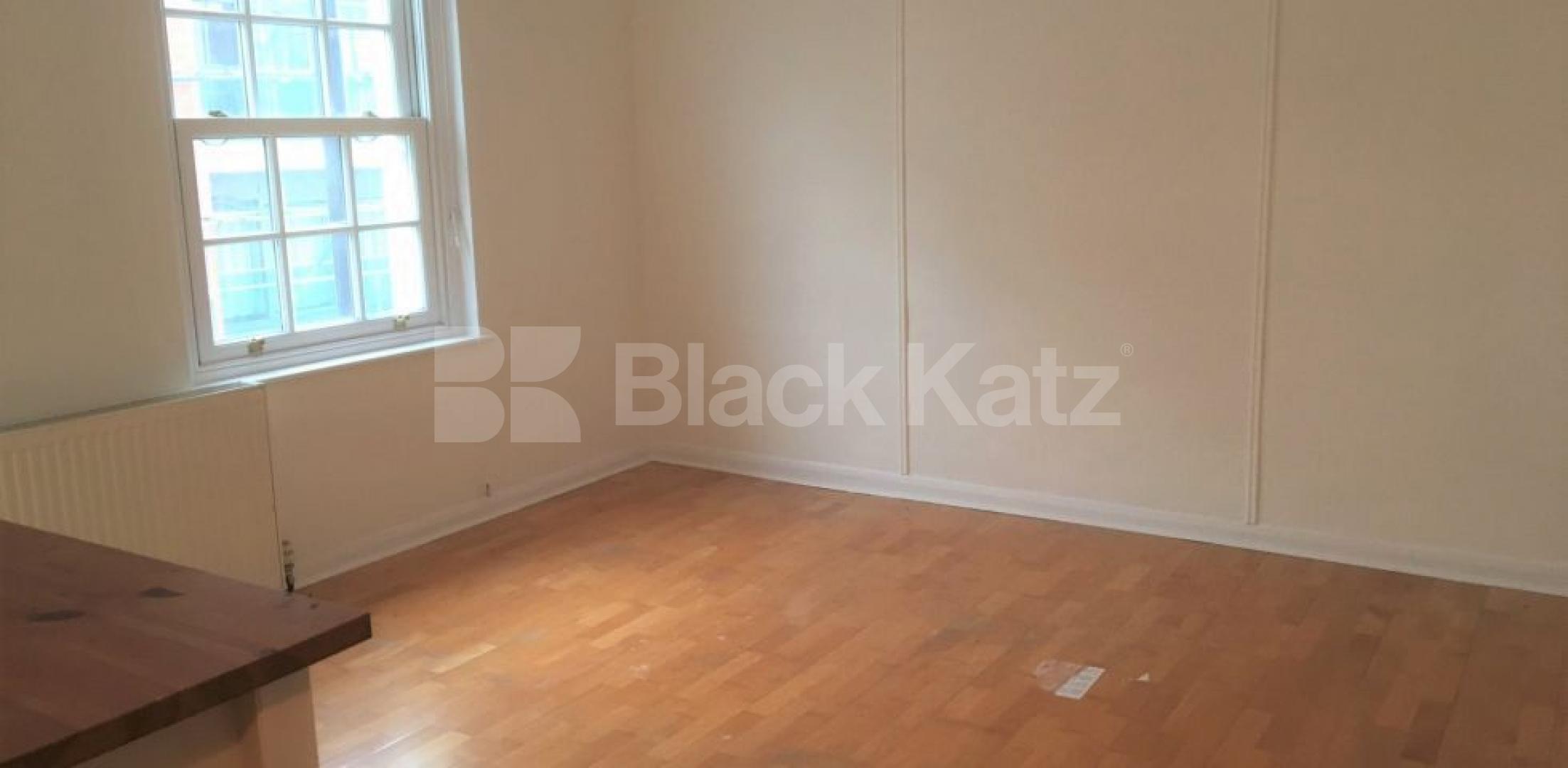 			LET AGREED, 2 Bedroom, 1 bath, 1 reception Flat			 New North Road, ISLINGTON-DE BEAUVOIR-OLD STREET