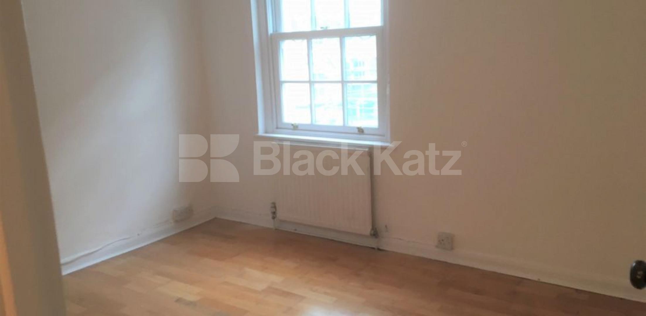 			LET AGREED, 2 Bedroom, 1 bath, 1 reception Flat			 New North Road, ISLINGTON-DE BEAUVOIR-OLD STREET