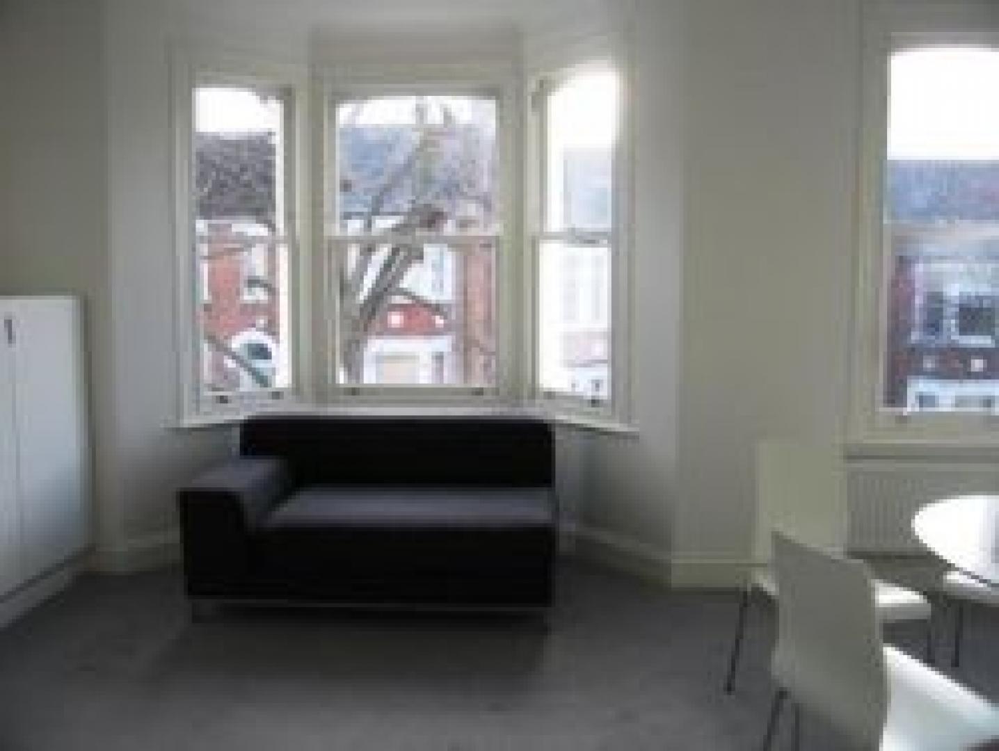 			1 Bedroom, 1 bath, 1 reception Flat			 Dynham Road, WEST HAMPSTEAD NW6