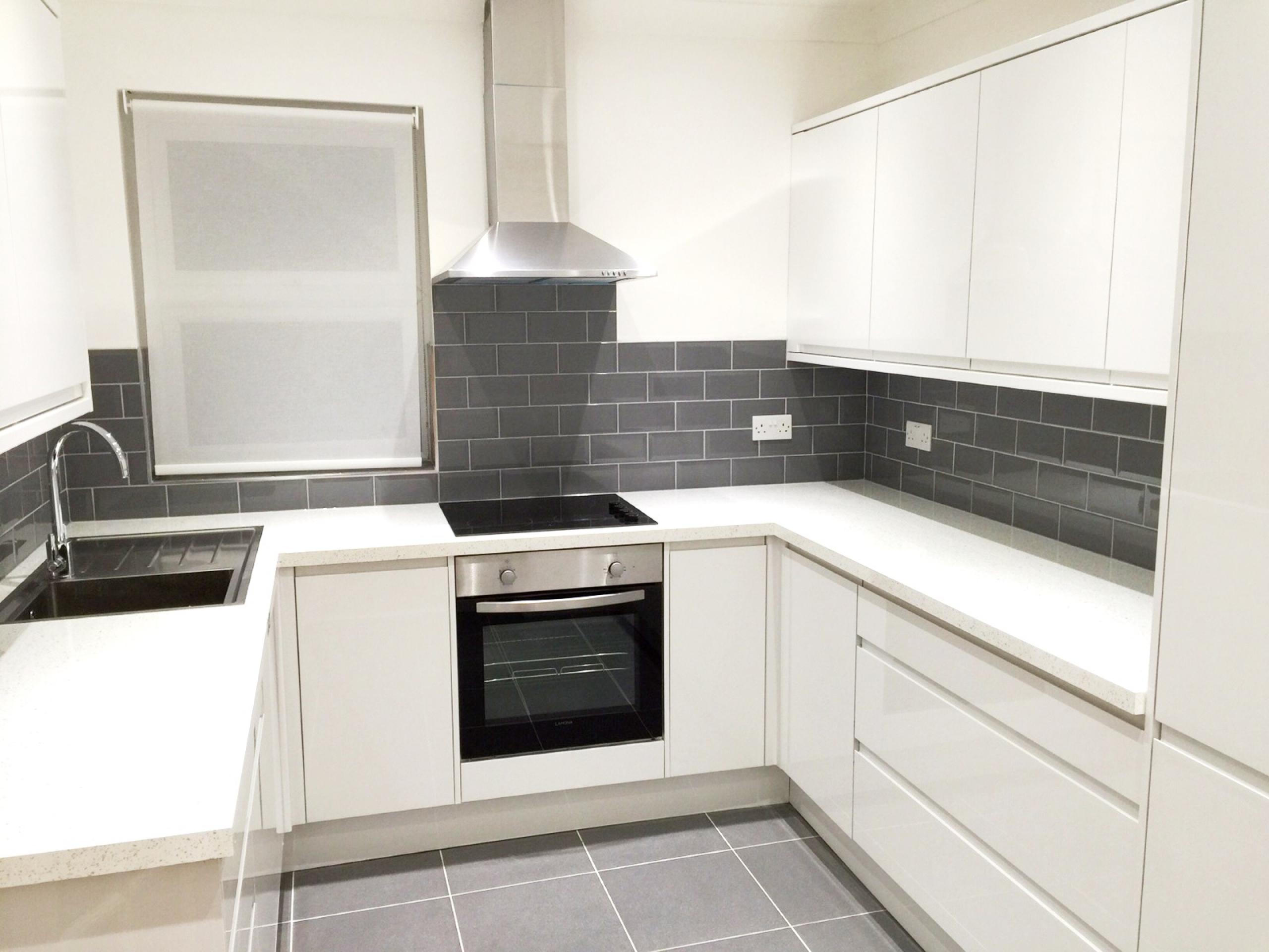 			2 Bedroom, 1 bath, 1 reception Apartment			 Stanhope Avenue, FINCHLEY CENTRAL N3