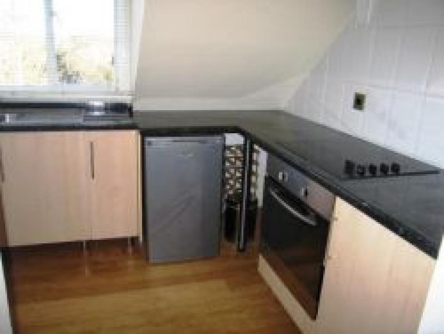 			2 Bedroom, 1 bath, 1 reception Flat			 Shoot Up Hill, KILBURN NW2