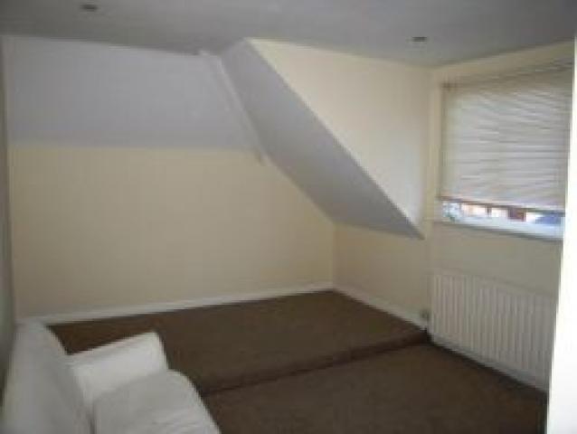 			2 Bedroom, 1 bath, 1 reception Flat			 Shoot Up Hill, KILBURN NW2