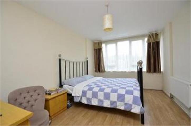 			2 Bedroom, 1 bath, 1 reception Flat			 Ashbourne Close, NORTH FINCHLEY