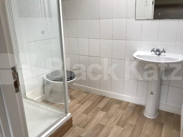 			2 Bed 2 Bath Mews House!, 2 Bedroom, 1 bath, 1 reception Mews House			 Turnpike Mews, Turnpike Lane / Hornsey