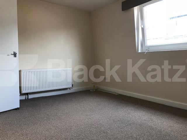 			2 Bed 2 Bath Mews House!, 2 Bedroom, 1 bath, 1 reception Mews House			 Turnpike Mews, Turnpike Lane / Hornsey