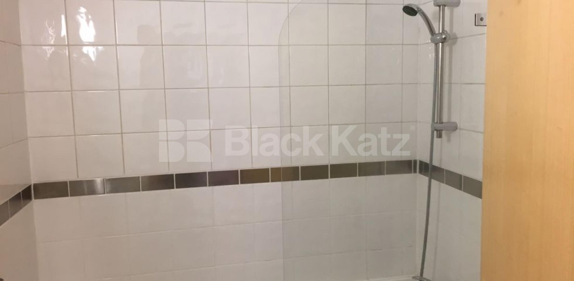 			UNDER OFFER, 1 Bedroom, 1 bath, 1 reception Flat			 SPRINGFIELD HOUSE LOFTS-TYSSEN STREET, DALSTON-HAGGERSTON-SHOREDITCH