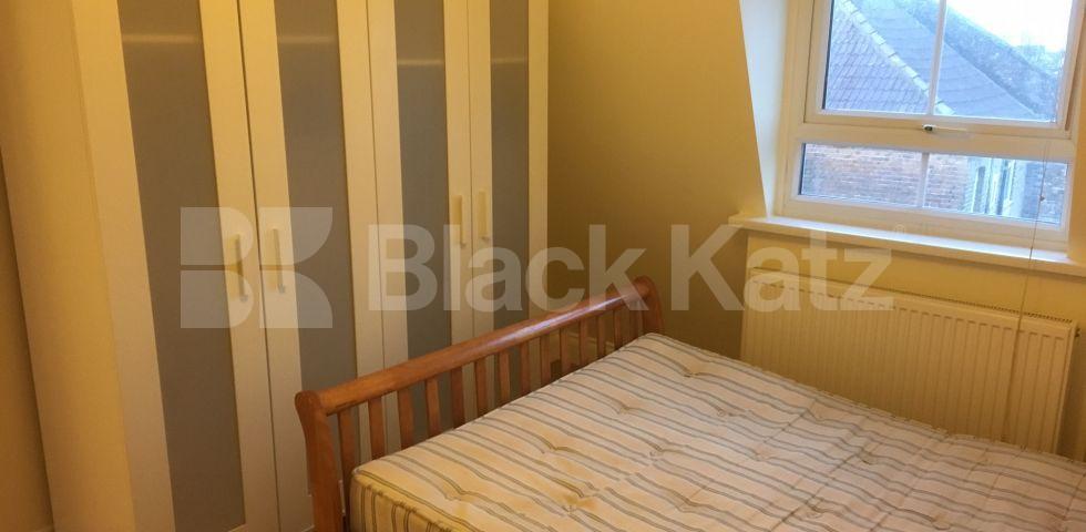 			RENT INCLUSIVE OF GAS, ELECTRIC AND WATER RATES, 1 Bedroom, 1 bath, 1 reception Flat			 Stroud Green Road, FINSBURY PARK-STROUD GREEN