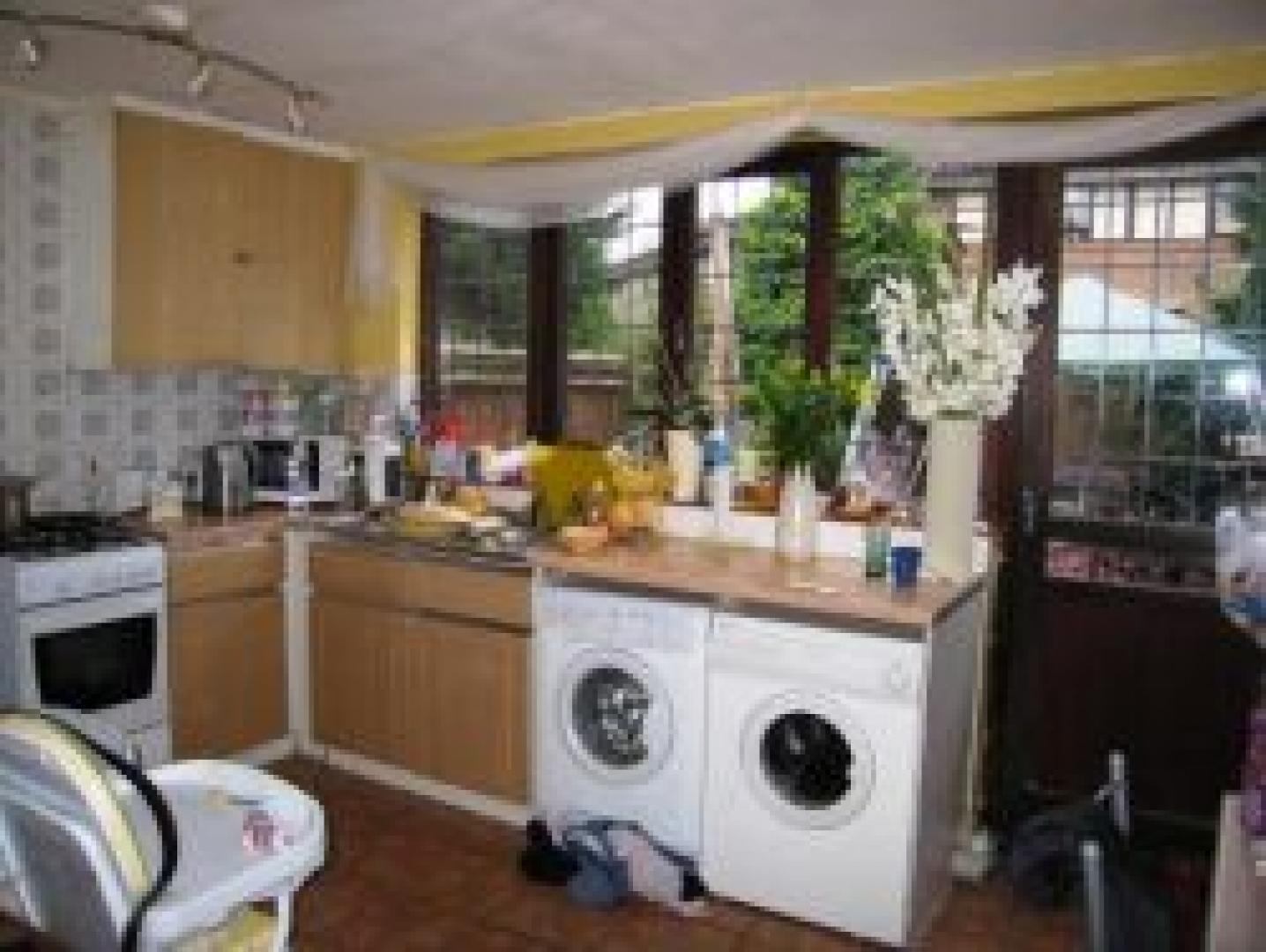 			3 Bedroom, 1 bath, 1 reception Flat			 Brassey Road, WEST HAMPSTEAD NW6