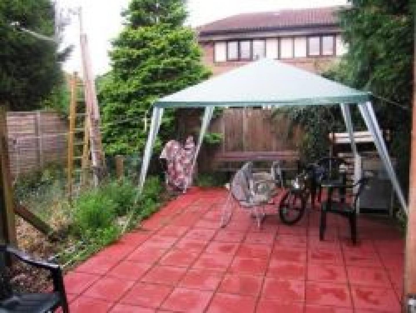 			3 Bedroom, 1 bath, 1 reception Flat			 Brassey Road, WEST HAMPSTEAD NW6