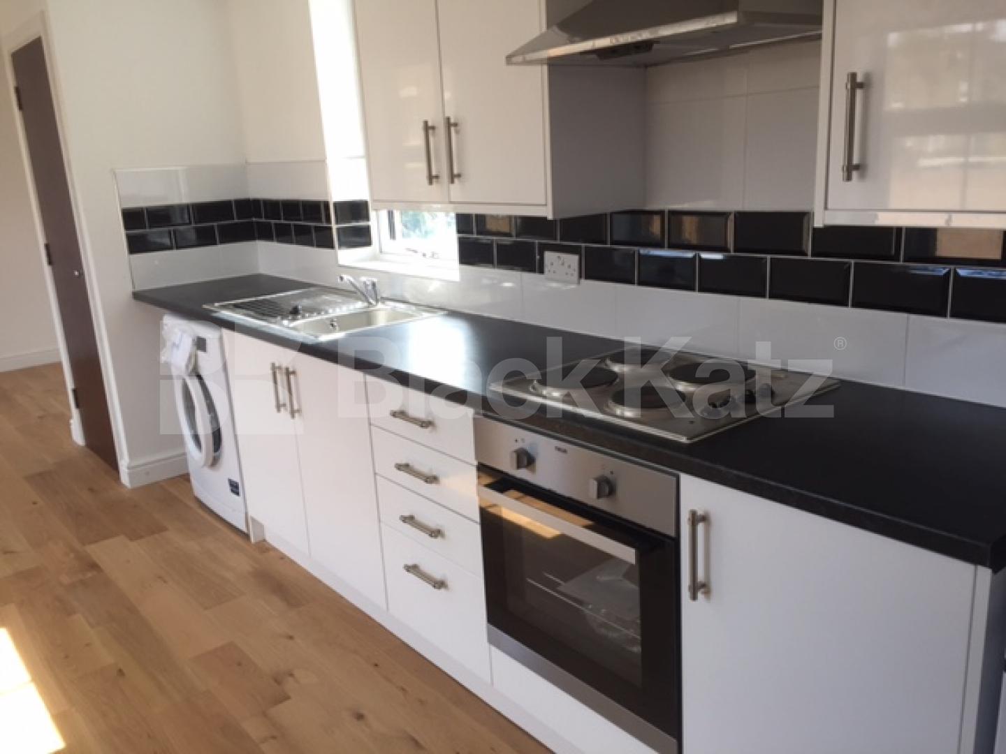 			SELECTION OF NEWLY REFURBISHED STUDIO'S AND 1 BEDROOM APARTMENTS, 1 Bedroom, 1 bath, 1 reception Flat			 Green Lanes, NEWINGTON GREEN-STOKE NEWINGTON
