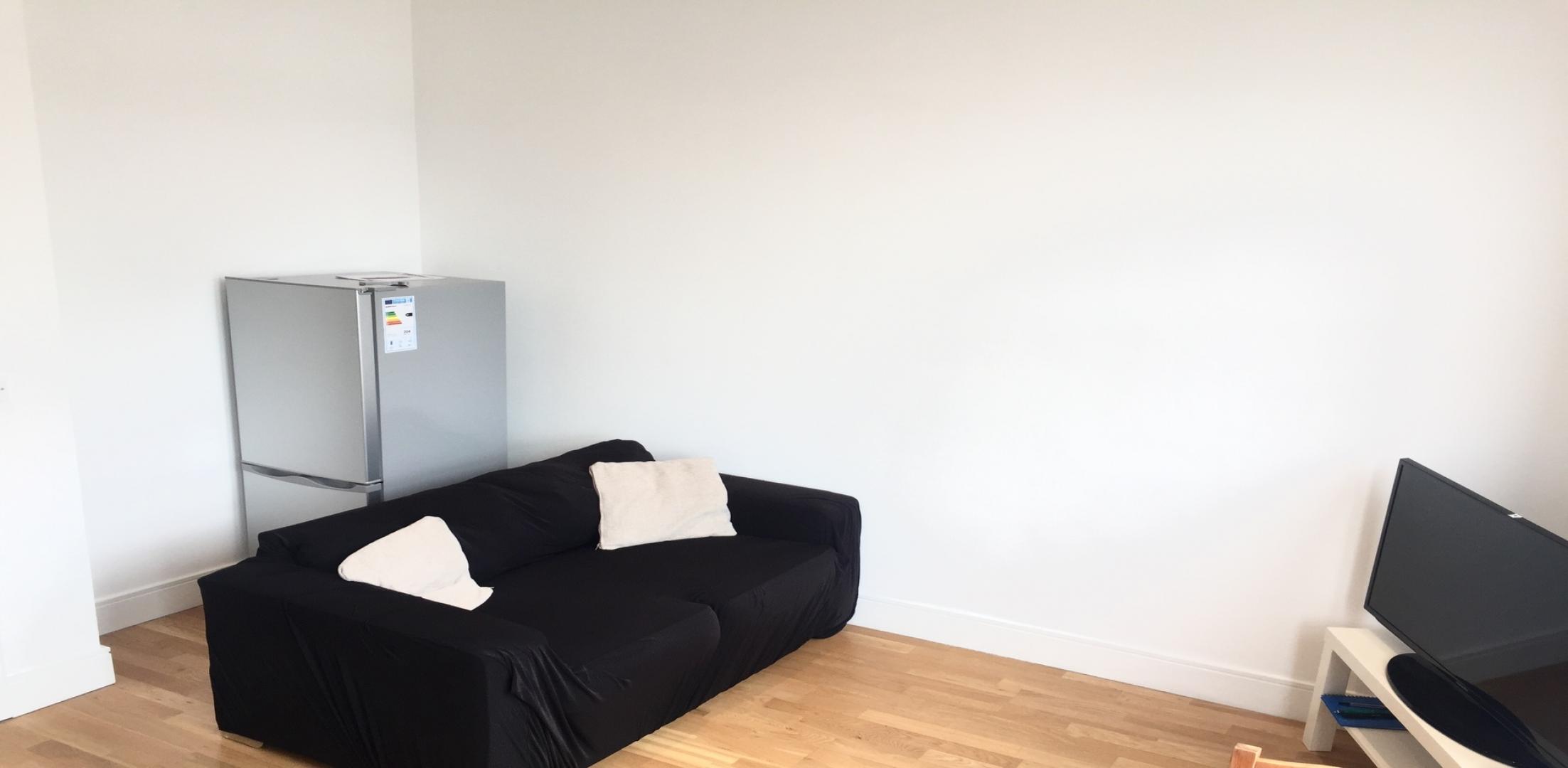 			1 Bedroom, 1 bath, 1 reception Flat			 West End Lane, WEST HAMPSTEAD