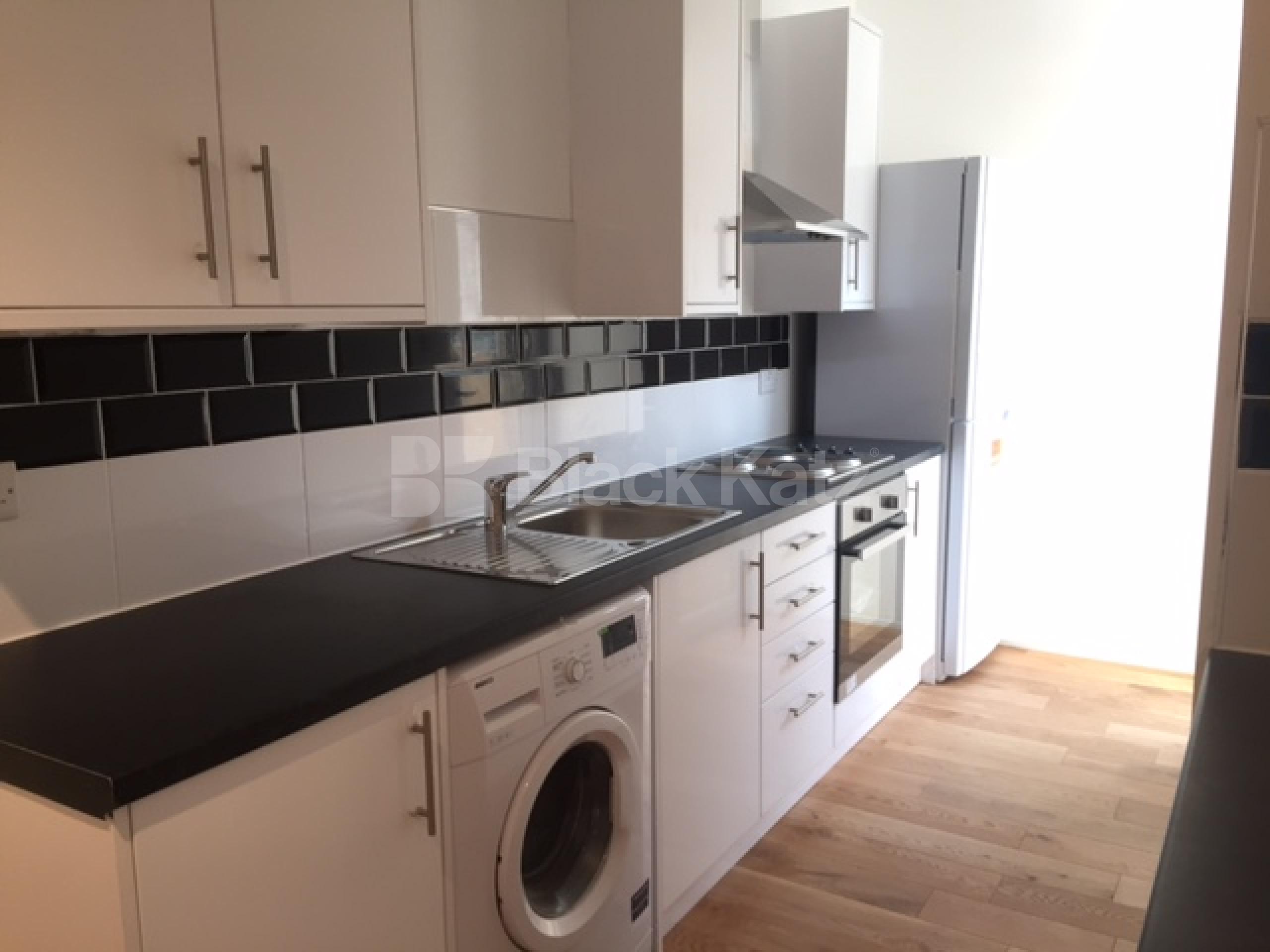 			SELECTION OF NEWLY REFURBISHED STUDIO'S AND 1 BEDROOM APARTMENTS, 1 Bedroom, 1 bath, 1 reception Flat			 Green Lanes, NEWINGTON GREEN-STOKE NEWINGTON N16