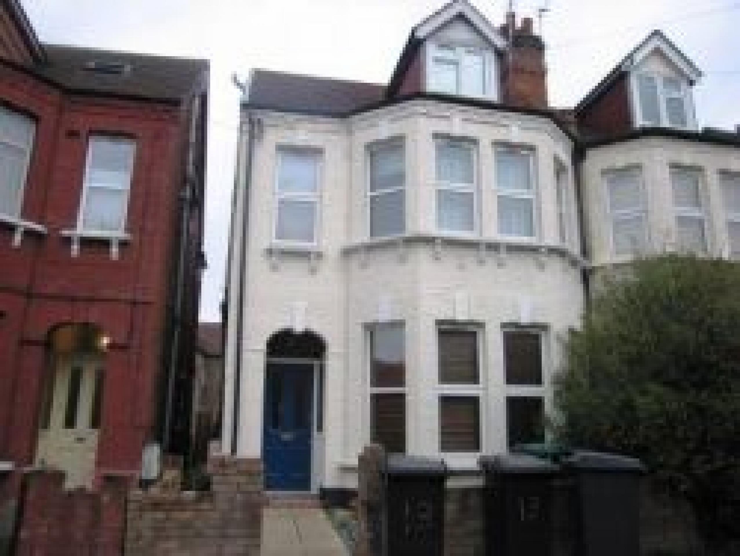 			1 Bedroom, 1 bath, 1 reception Flat			 Ash Grove, KILBURN/CRICKLEWOOD NW2 NW2