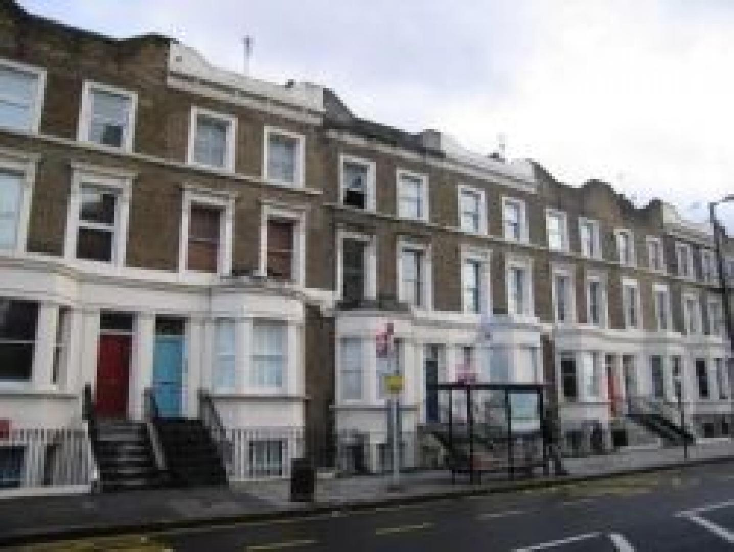 			2 Bedroom, 1 bath, 1 reception Flat			 Kilburn Park Road, QUEENS PARK/MAIDA VALE