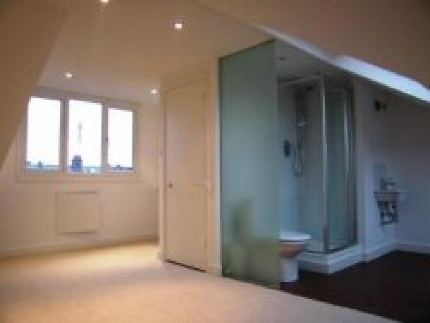 			3 Bedroom, 1 bath, 1 reception Flat			 Liddell Gardens, KENSAL GREEN NW10