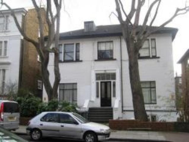 			1 Bedroom, 1 bath, 1 reception Flat			 Brondesbury Road, QUEENS PARK NW6