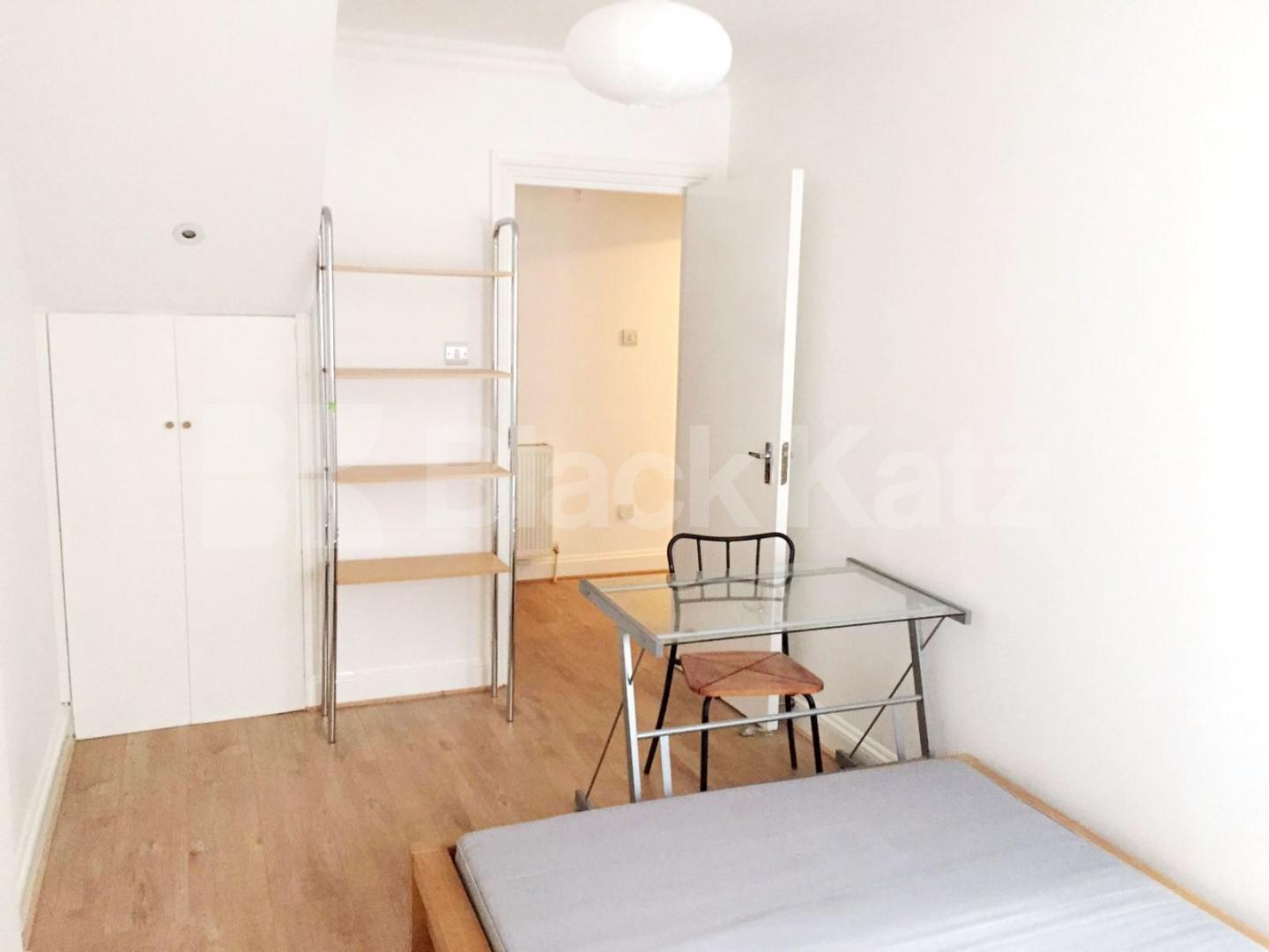 			UNDER OFFER , 2 Bedroom, 1 bath, 1 reception Apartment			 Ifield Road, Earls Court / West Brompton