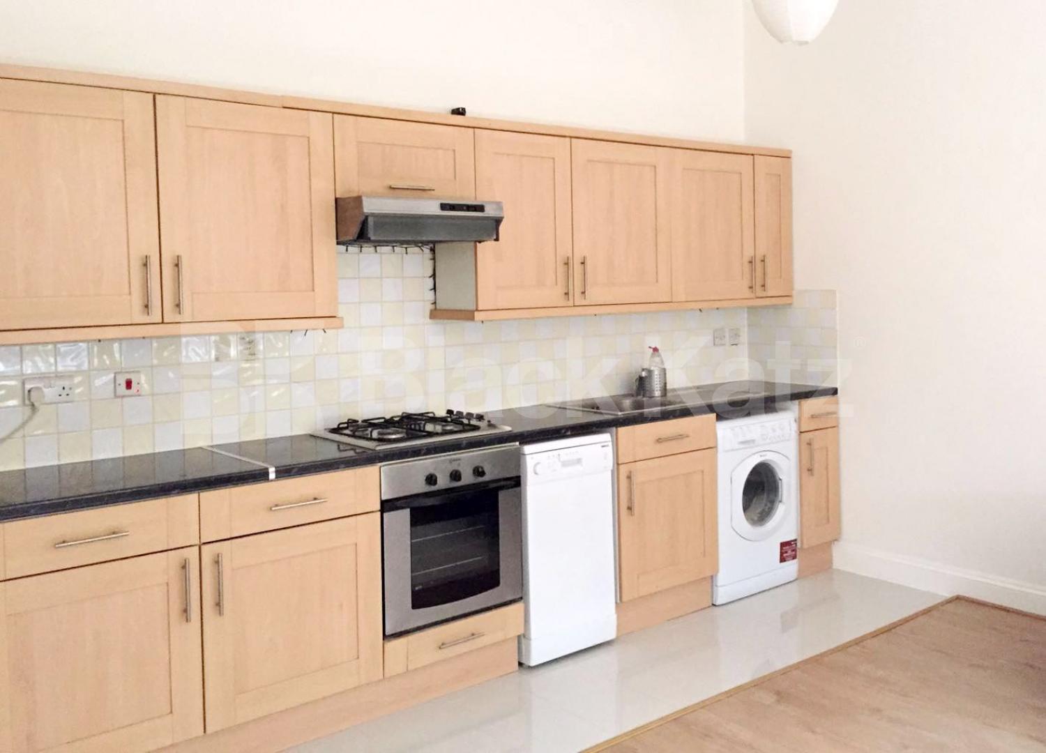 			UNDER OFFER , 2 Bedroom, 1 bath, 1 reception Apartment			 Ifield Road, Earls Court / West Brompton
