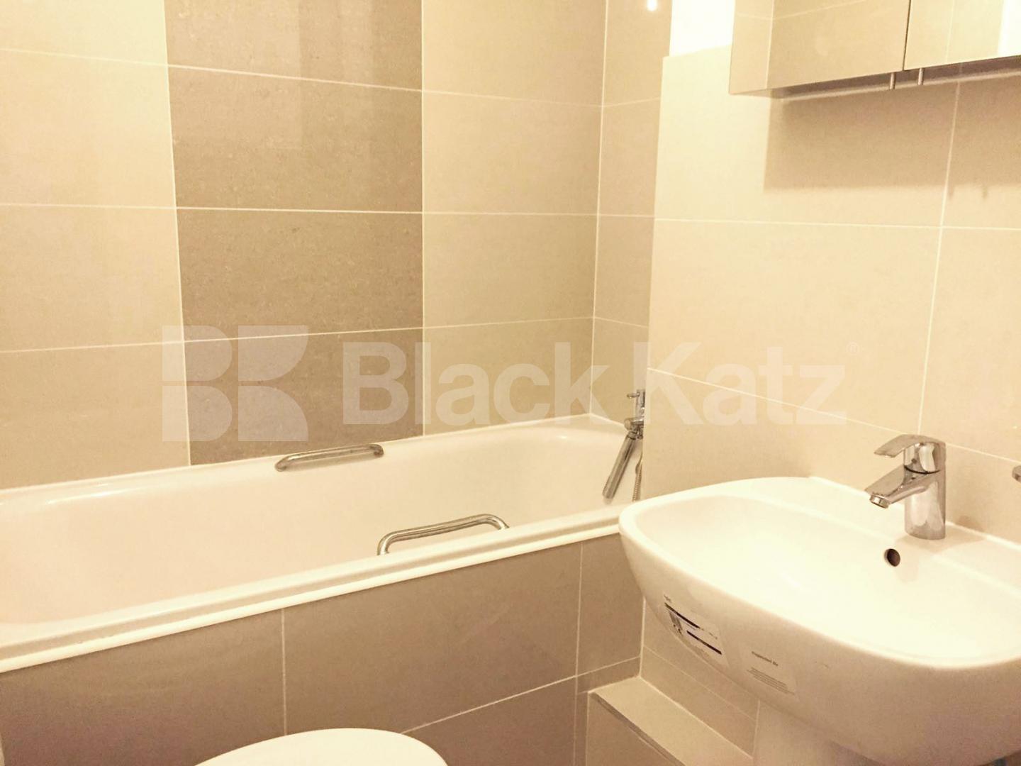 			UNDER OFFER , 2 Bedroom, 1 bath, 1 reception Apartment			 Ifield Road, Earls Court / West Brompton