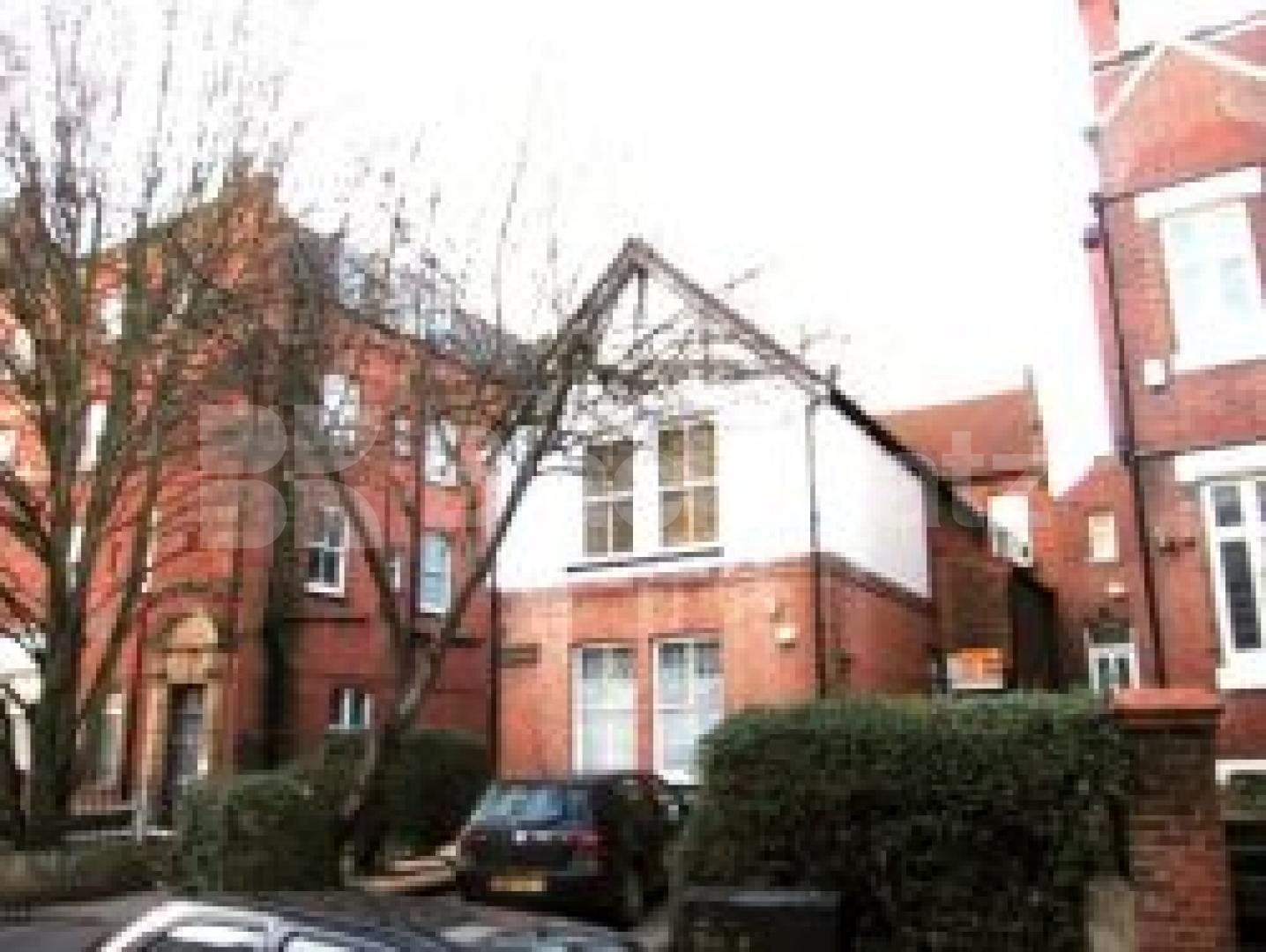 Open plan living 1 Bedroom, Furnished Flat in Fawley Road NW6