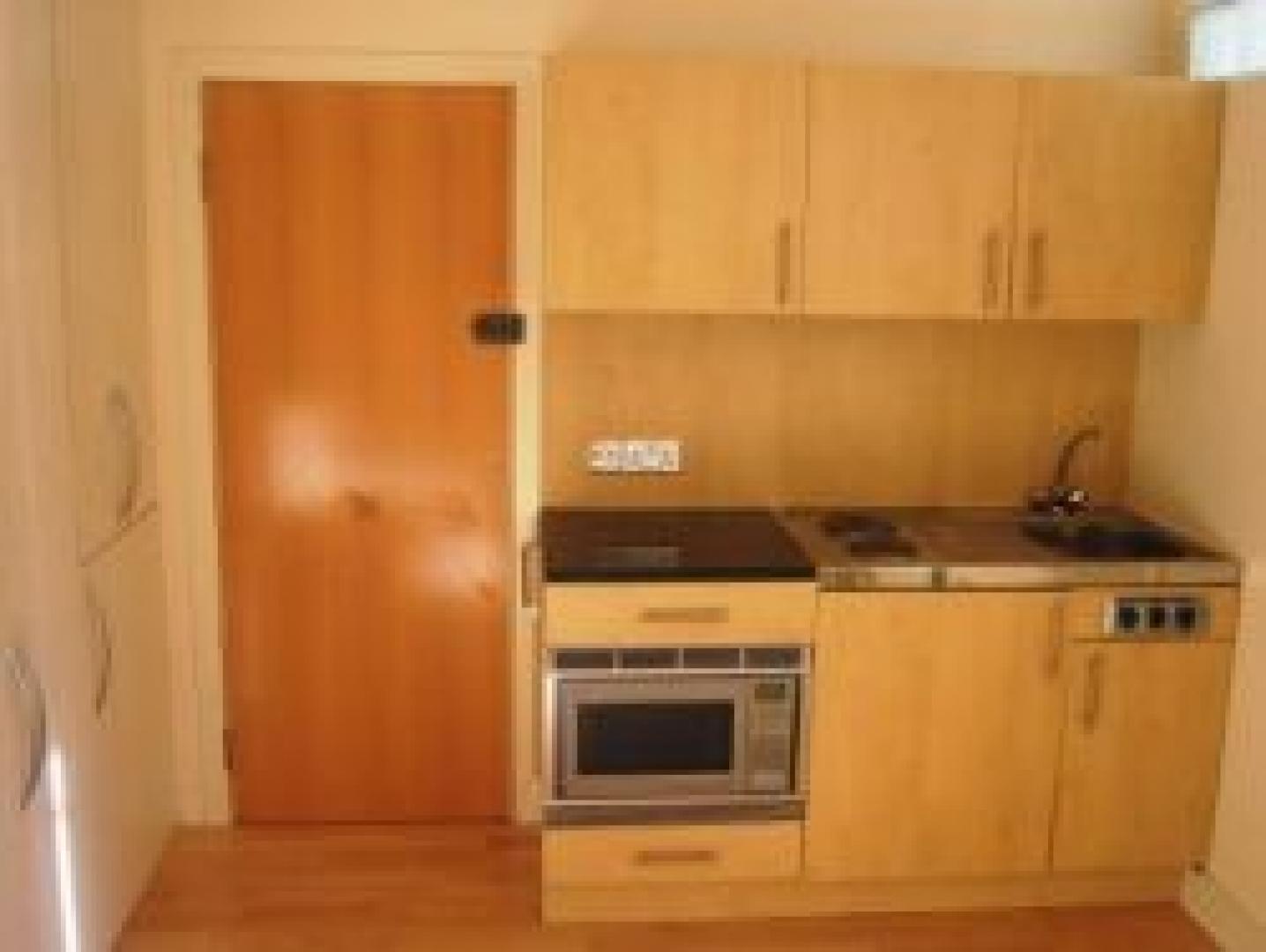 			Studio Apartment, 1 bath, 1 reception Flat			 Castellain Road, MAIDA VALE W9