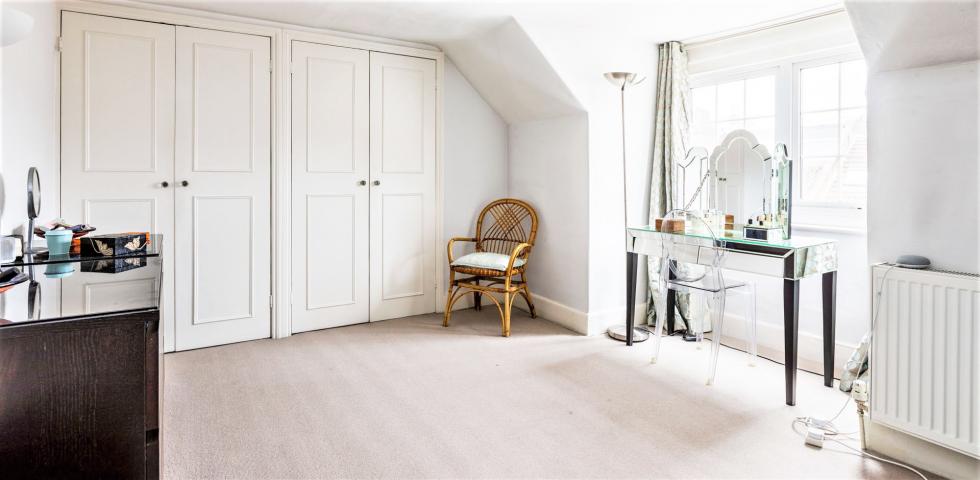 			3 Bedroom, 1 bath, 1 reception Apartment			 Kingdon Road , WEST HAMPSTEAD